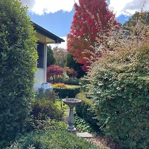  Holiday home Lynrose Place Australia